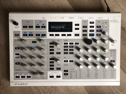 Waldorf Kyra Minty w/ OG Box, Manual, PSU, USB, & Latest OS