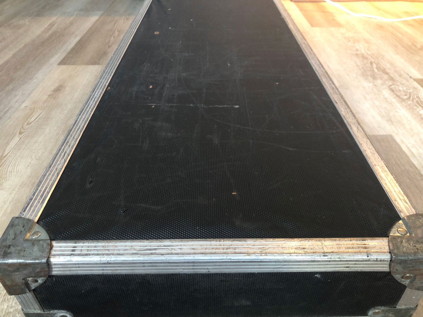Calzone Case Co 61-Key Road / Flight Case, 42.75 x 15.75 x 7.5 Inches (Used)
