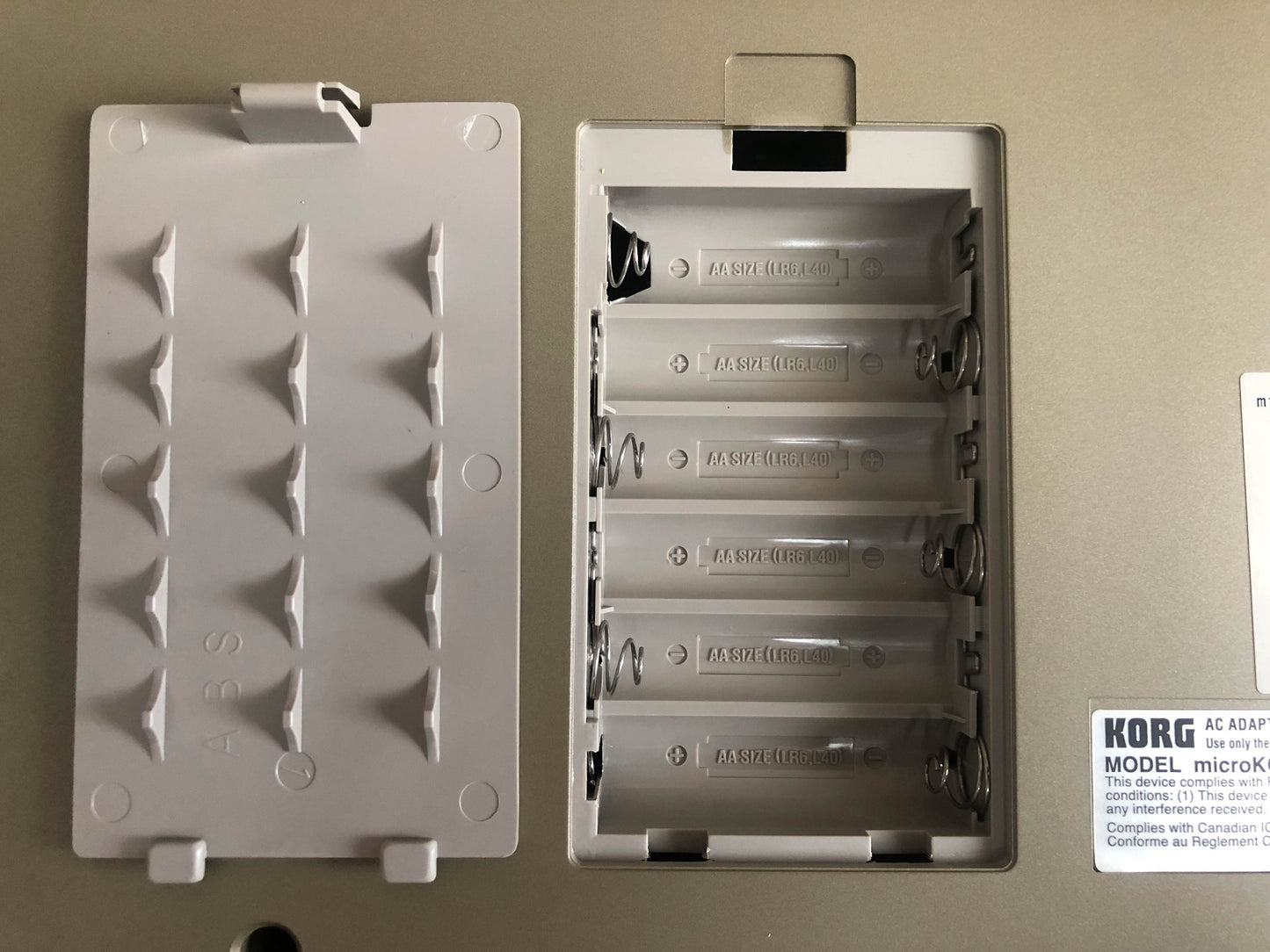 MicroKorg w/ Aftermarket Power Supply (Minty / no Mic)