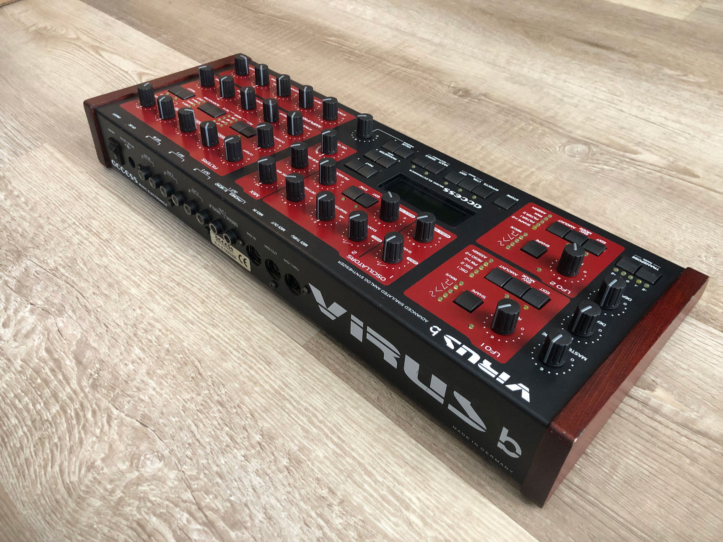 Access Virus B Desktop, New Tacts, Power Filter Cap, Battery + PSU, OS 4.9