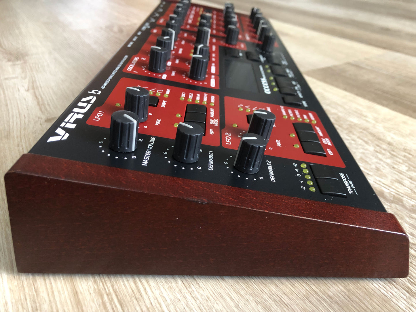 Access Virus B Desktop, All New Tacts, Power Filter Cap, Battery + PSU, OS 4.9