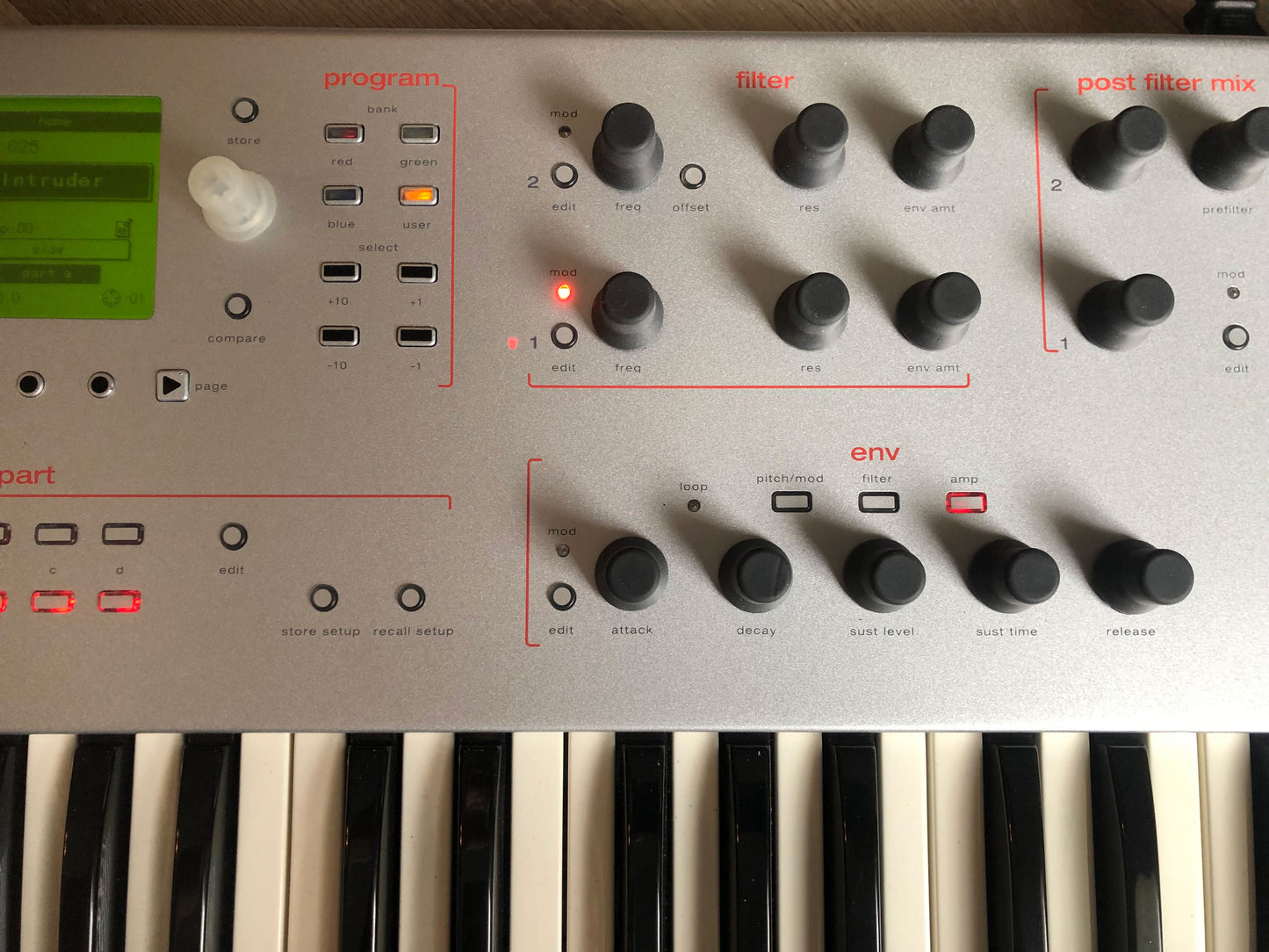 Alesis Ion Analog Modeling Synth - Nice & Clean