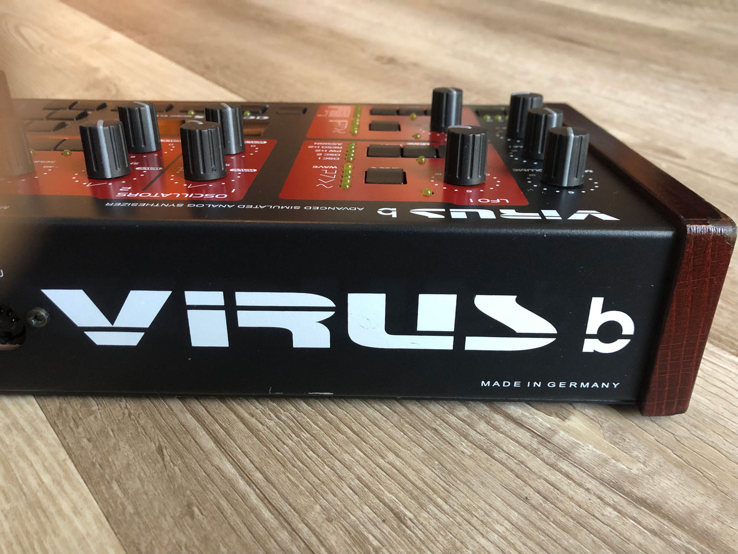 Access Virus B Desktop, All New Tacts, Power Filter Cap, Battery + PSU, OS 4.9