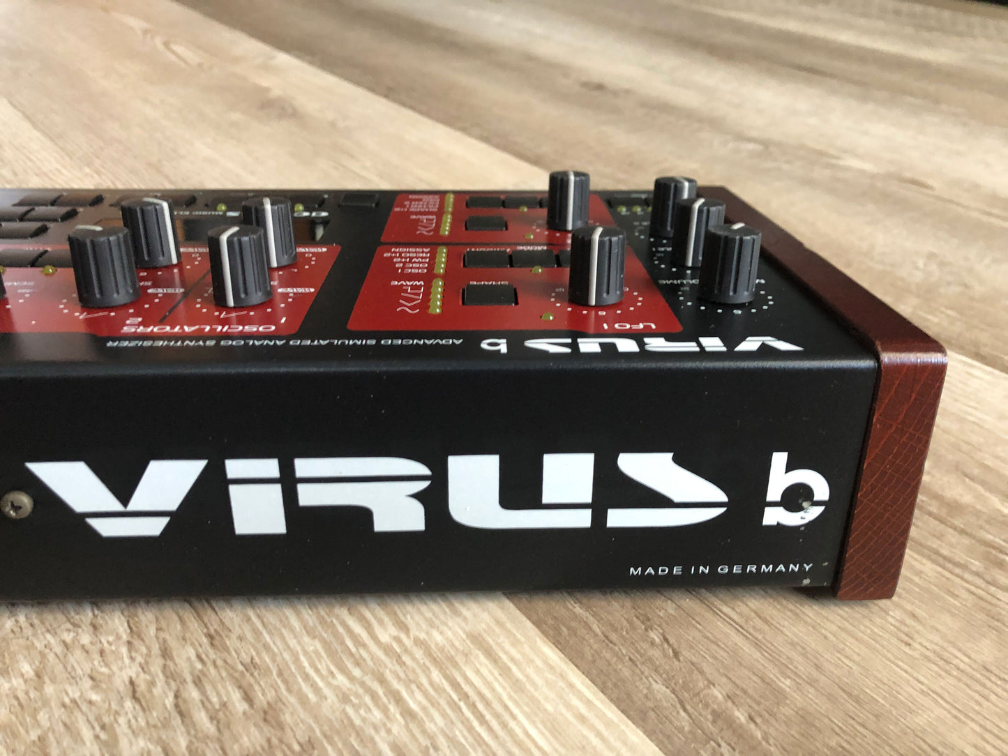 Access Virus B Desktop, All New Tacts, Power Filter Cap, Battery + PSU, OS 4.9