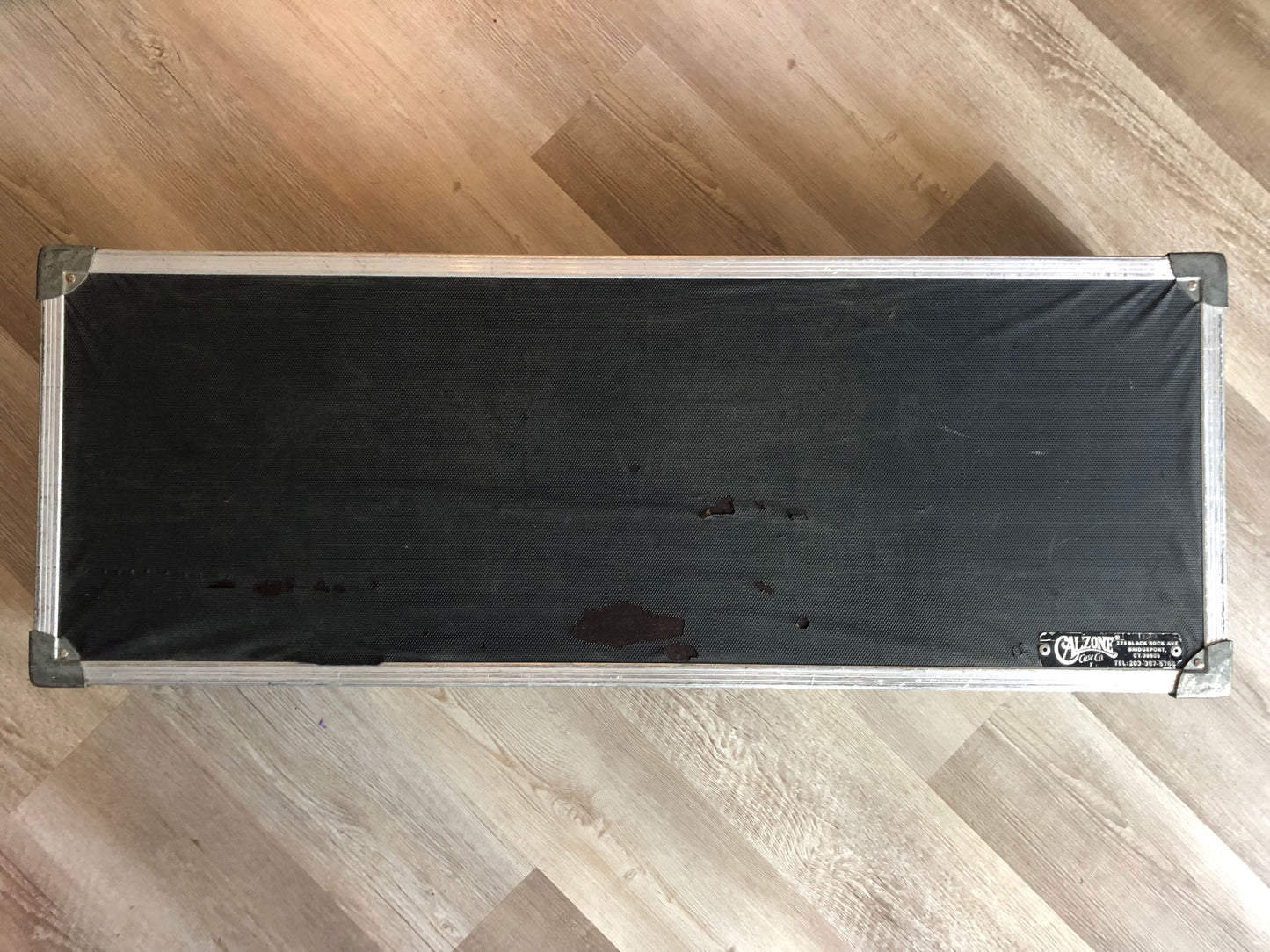Calzone Case Co 61-Key Road / Flight Case, 42.75 x 15.75 x 7.5 Inches (Used)
