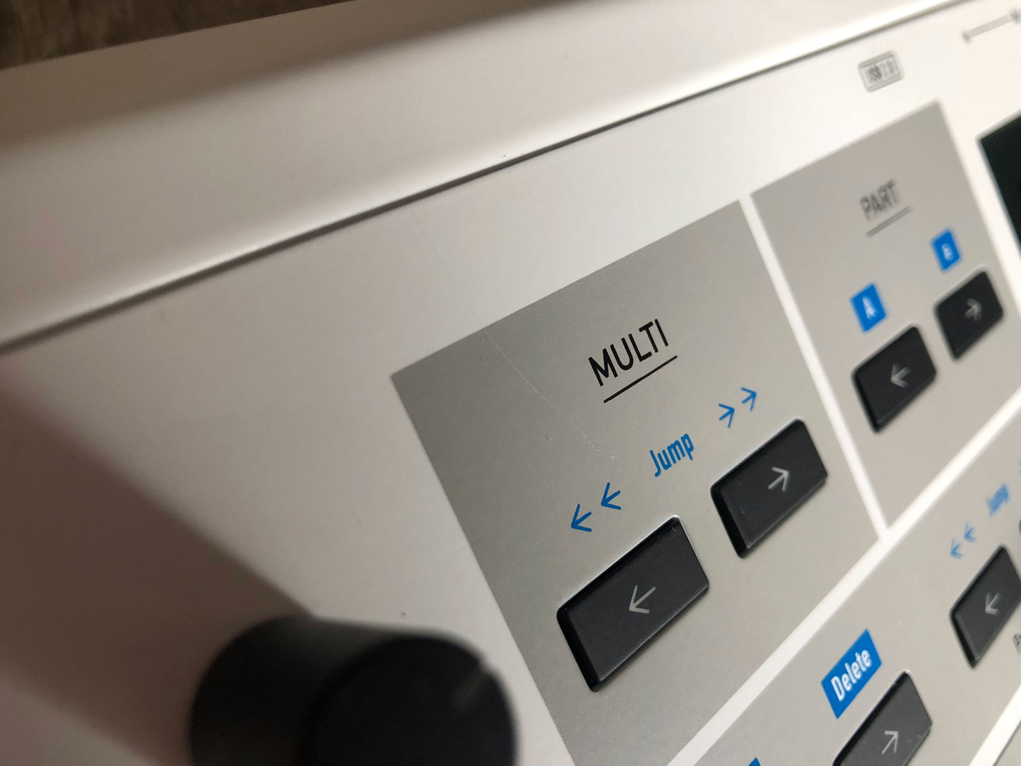 Waldorf Kyra Minty w/ OG Box, Manual, PSU, USB, & Latest OS