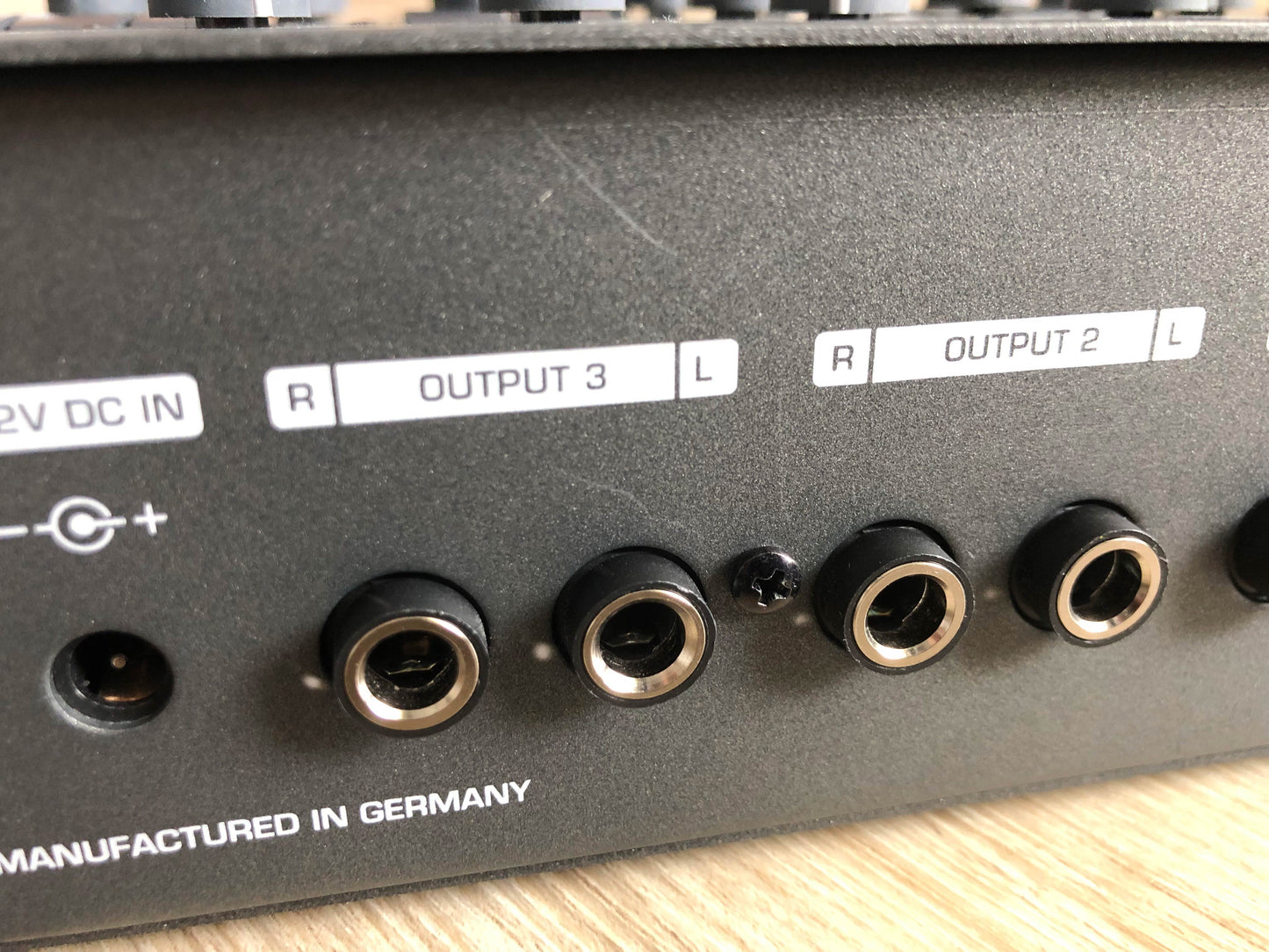 Access Virus TI2 Desktop Minty Late Production Run w/ Original PSU + New HQ USB Cable