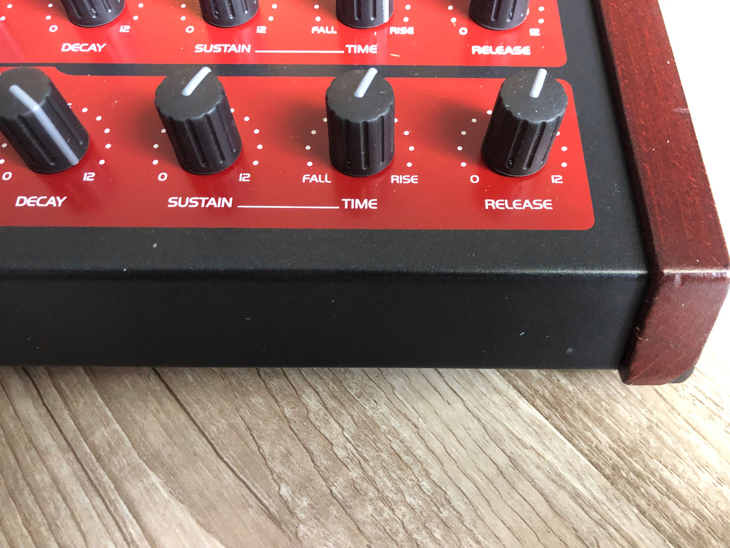 Access Virus B Desktop, All New Tacts, Power Filter Cap, Battery + PSU, OS 4.9