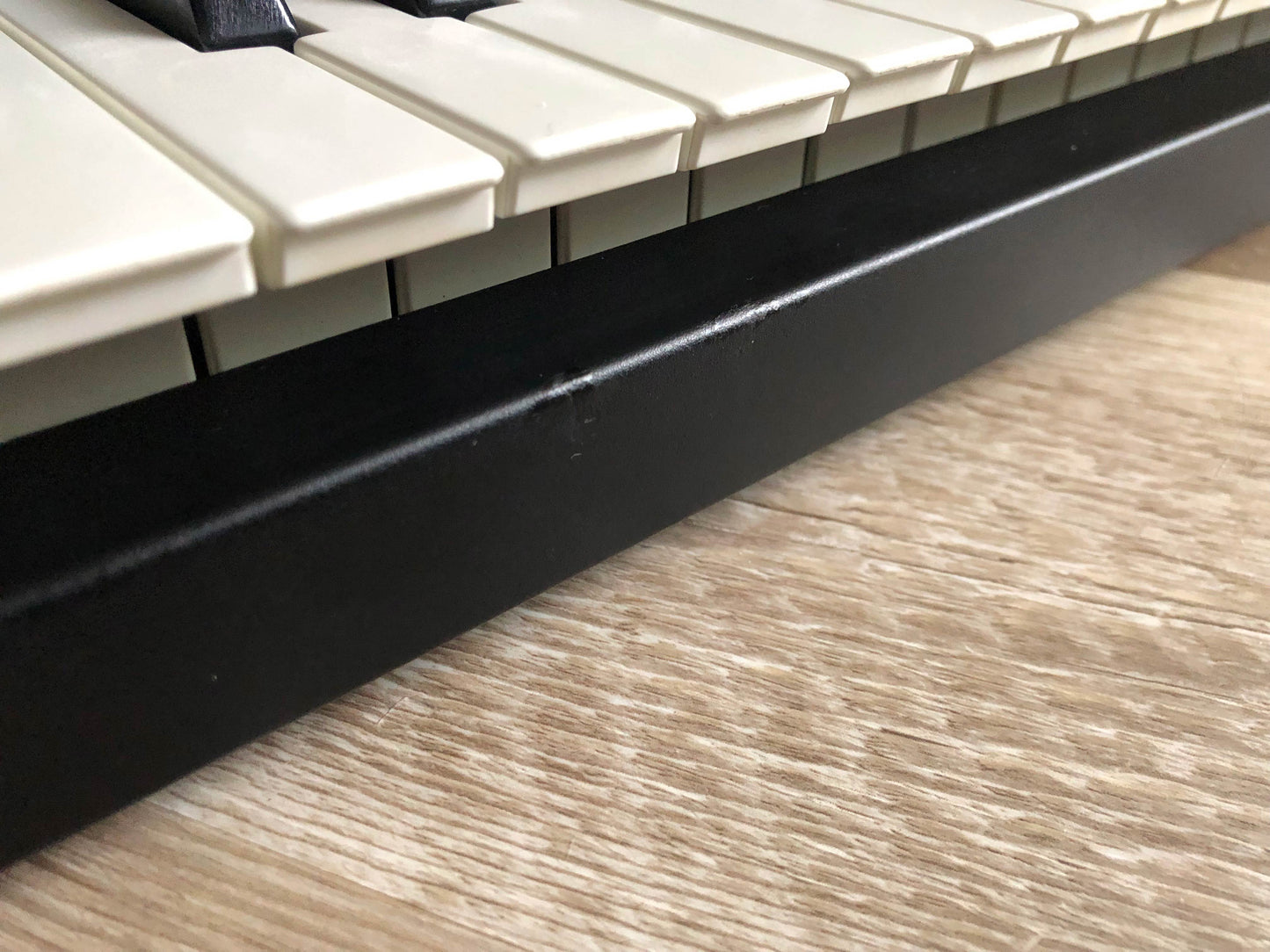 Korg MS2000 Analog Modeling Synthesizer w/ OEM Power Supply