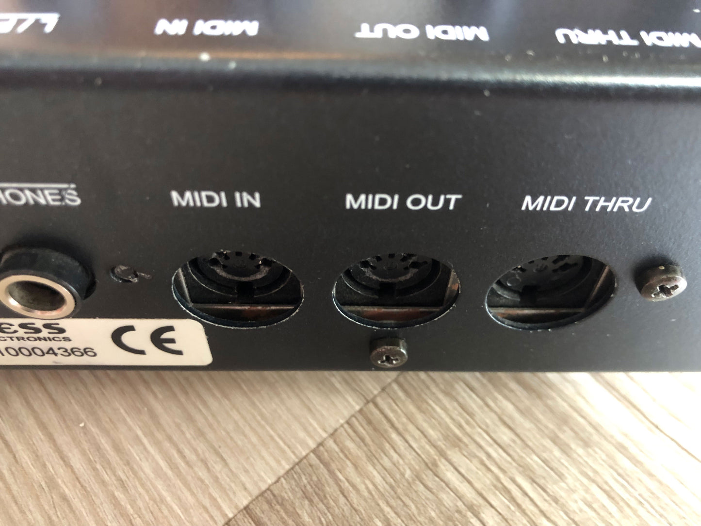 Access Virus B Desktop, All New Tacts, Power Filter Cap, Battery + PSU, OS 4.9