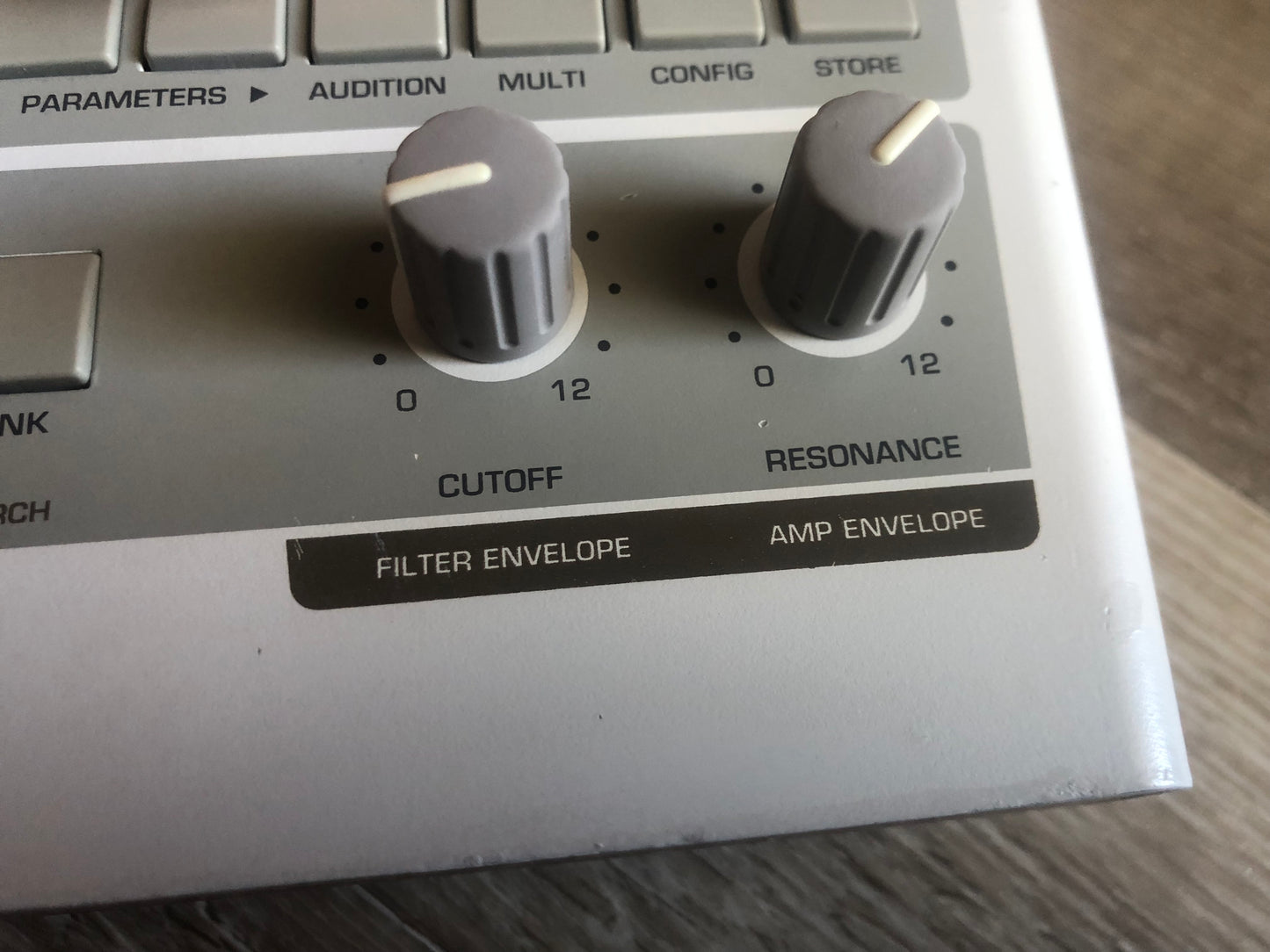 Access Virus TI Snow, All New Tacts & Pots, New Battery, LCD Bezel + PSU