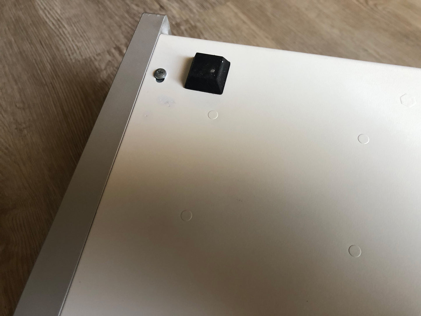 Access Virus TI Polar with New Battery, OG Power Cable, New USB Cable