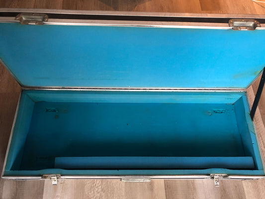 Calzone Case Co 61-Key Road / Flight Case, 42.75 x 15.75 x 7.5 Inches (Used)