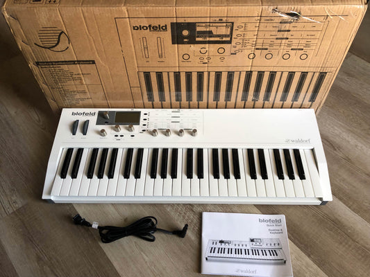 Waldorf Blofeld 49-Key Wavetable & Analog Modeling Synthesizer Mint w/ Original Box + Manual