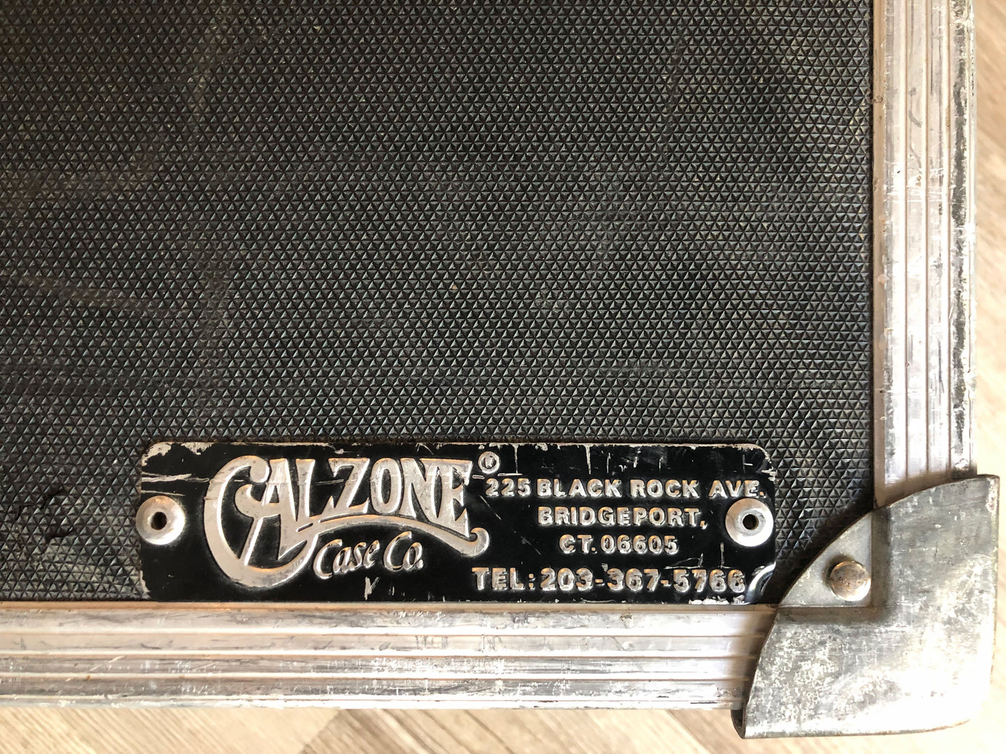 Calzone Case Co 61-Key Road / Flight Case, 42.75 x 15.75 x 7.5 Inches (Used)