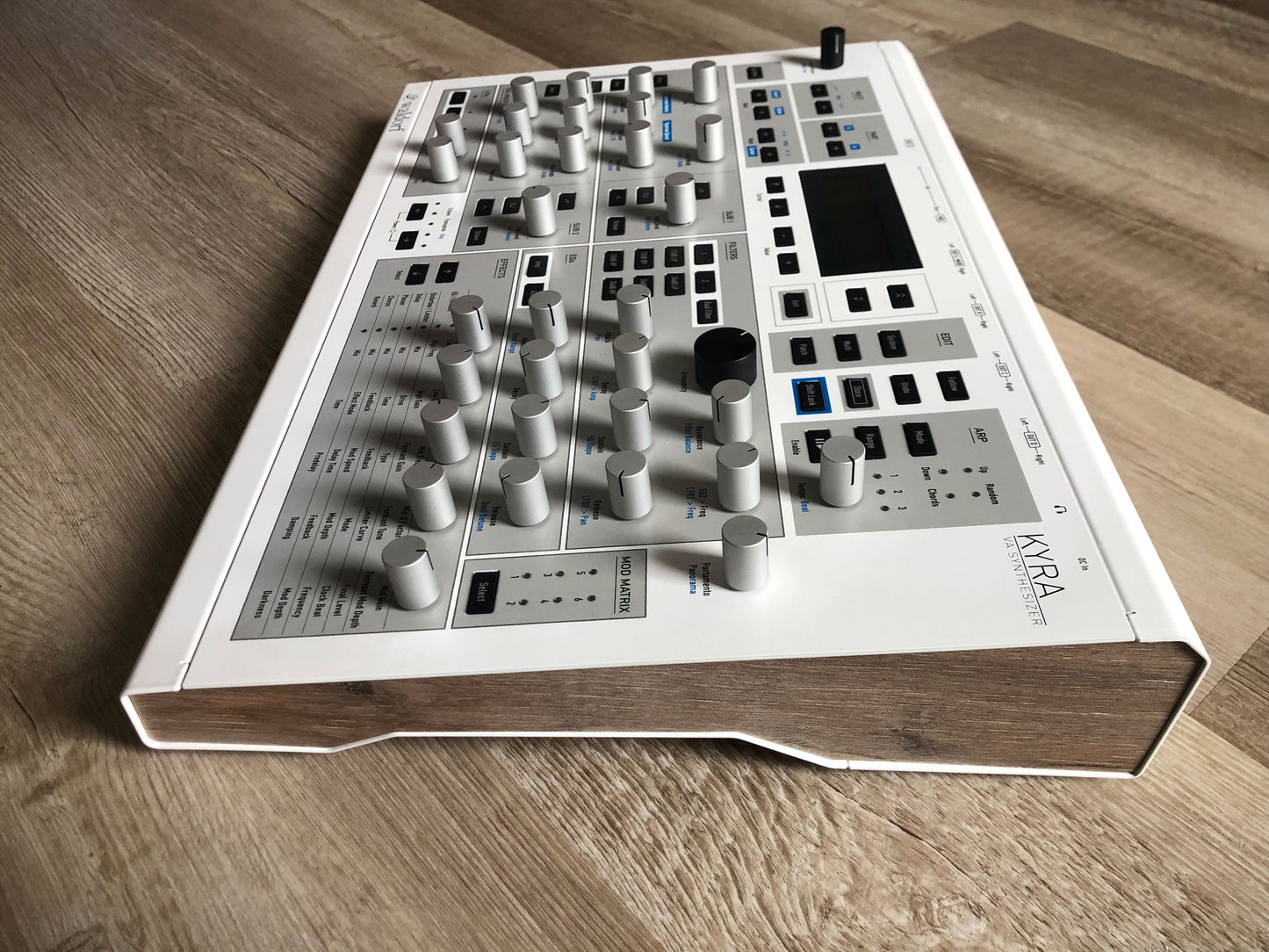 Waldorf Kyra Minty w/ OG Box, Manual, PSU, USB, & Latest OS