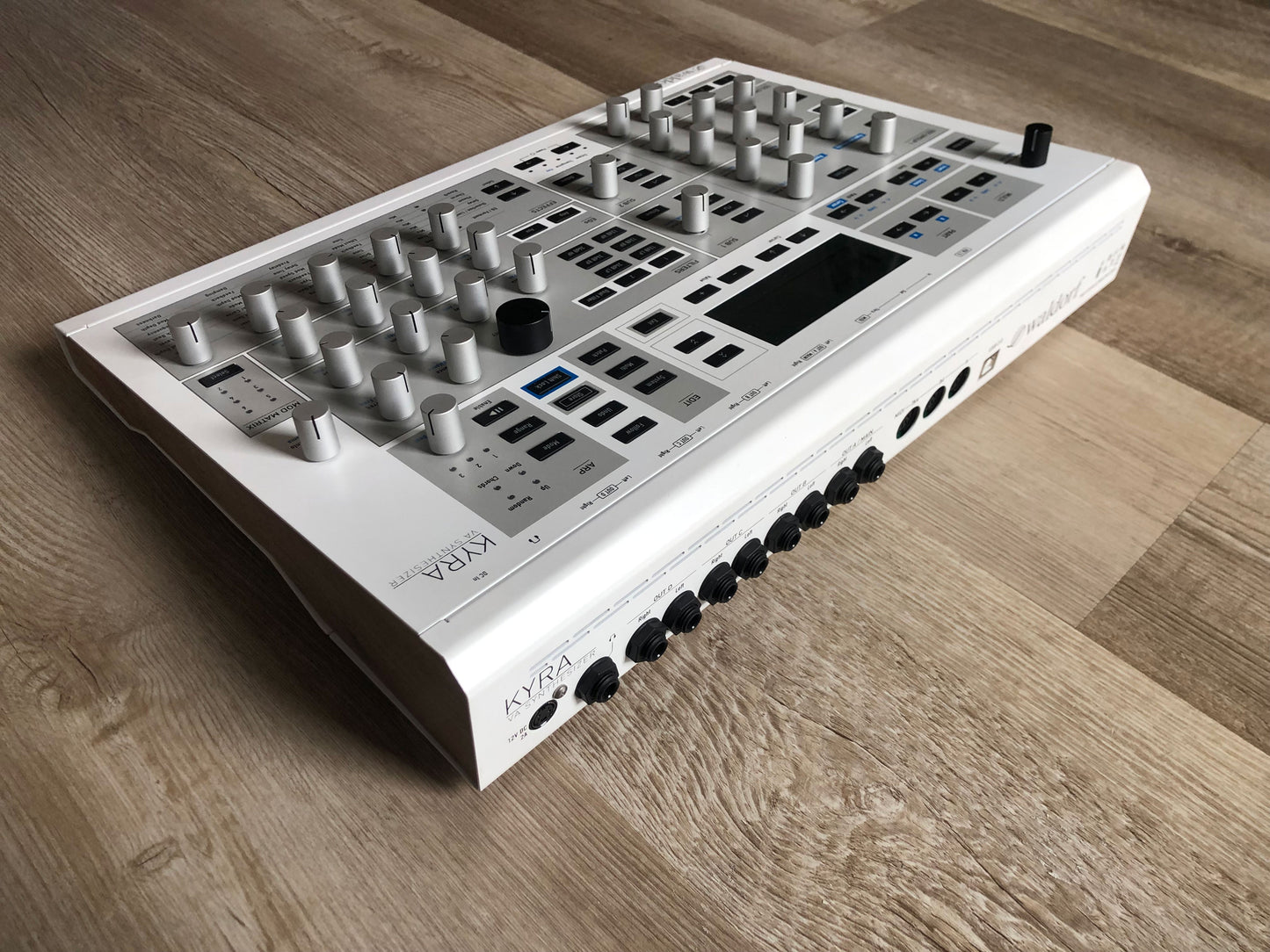 Waldorf Kyra Minty w/ OG Box, Manual, PSU, USB, & Latest OS