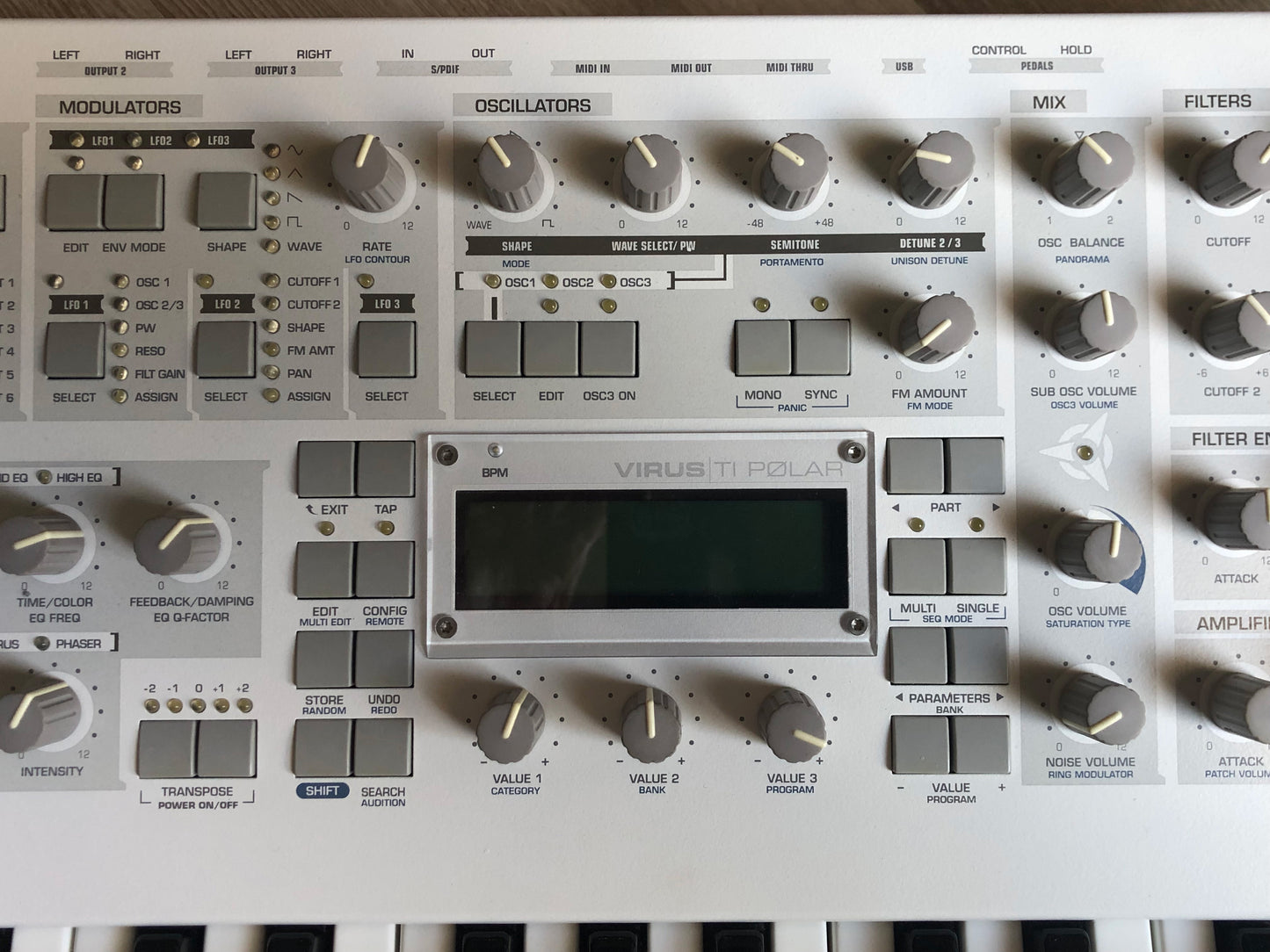 Access Virus TI Polar with New Battery, OG Power Cable, New USB Cable