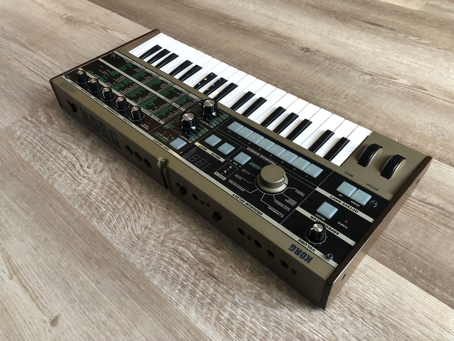MicroKorg w/ Aftermarket Power Supply (no Mic)