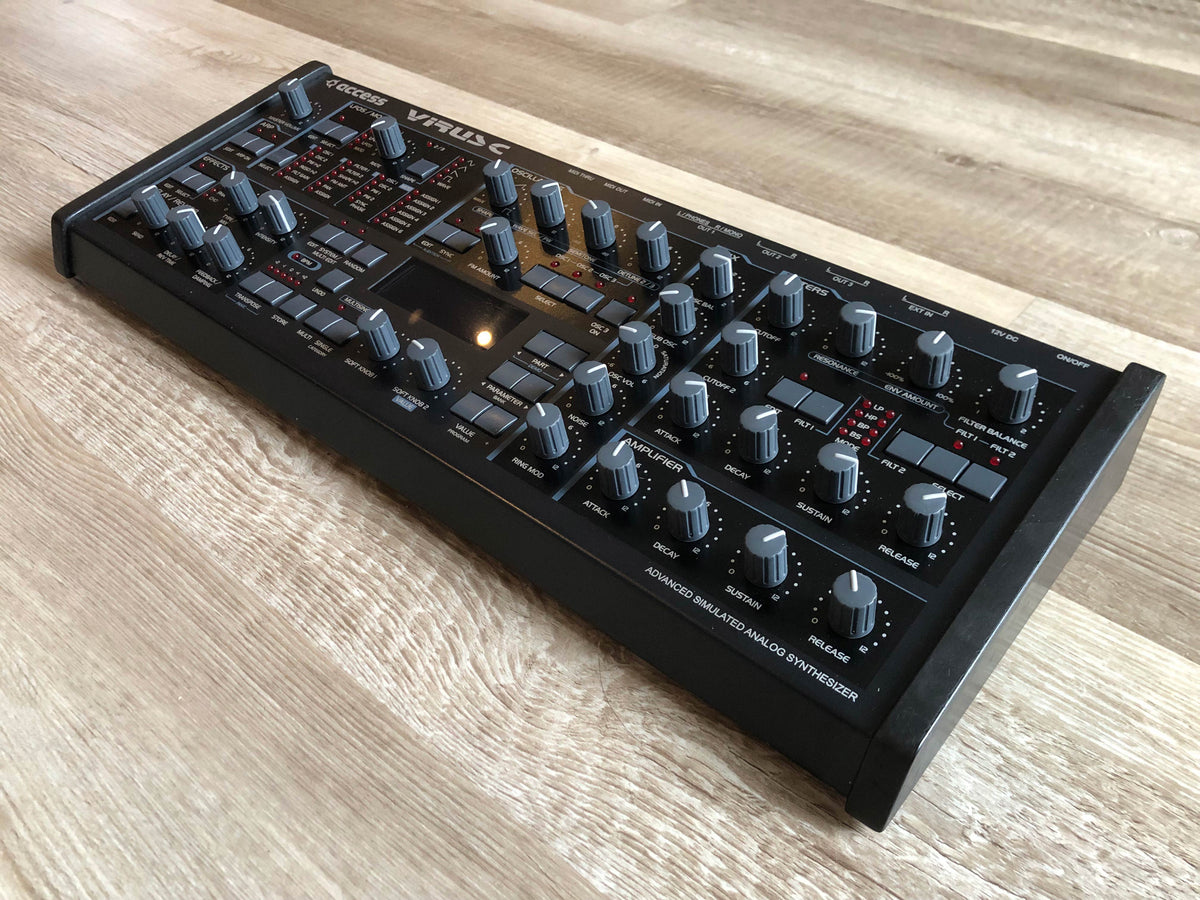 Access Virus C Desktop w/ All New Tacts, Power Caps, Battery + Custom LUX PMVA Display & Walnut Wood Sides