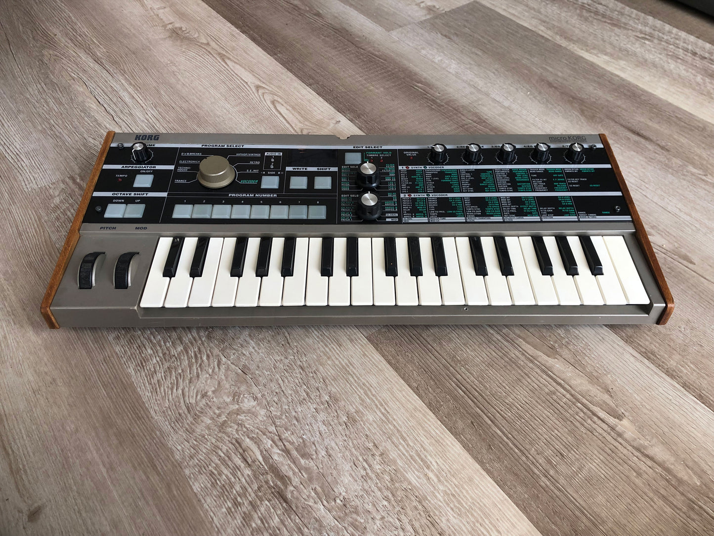 Budget MicroKorg with PSU (No Mic)
