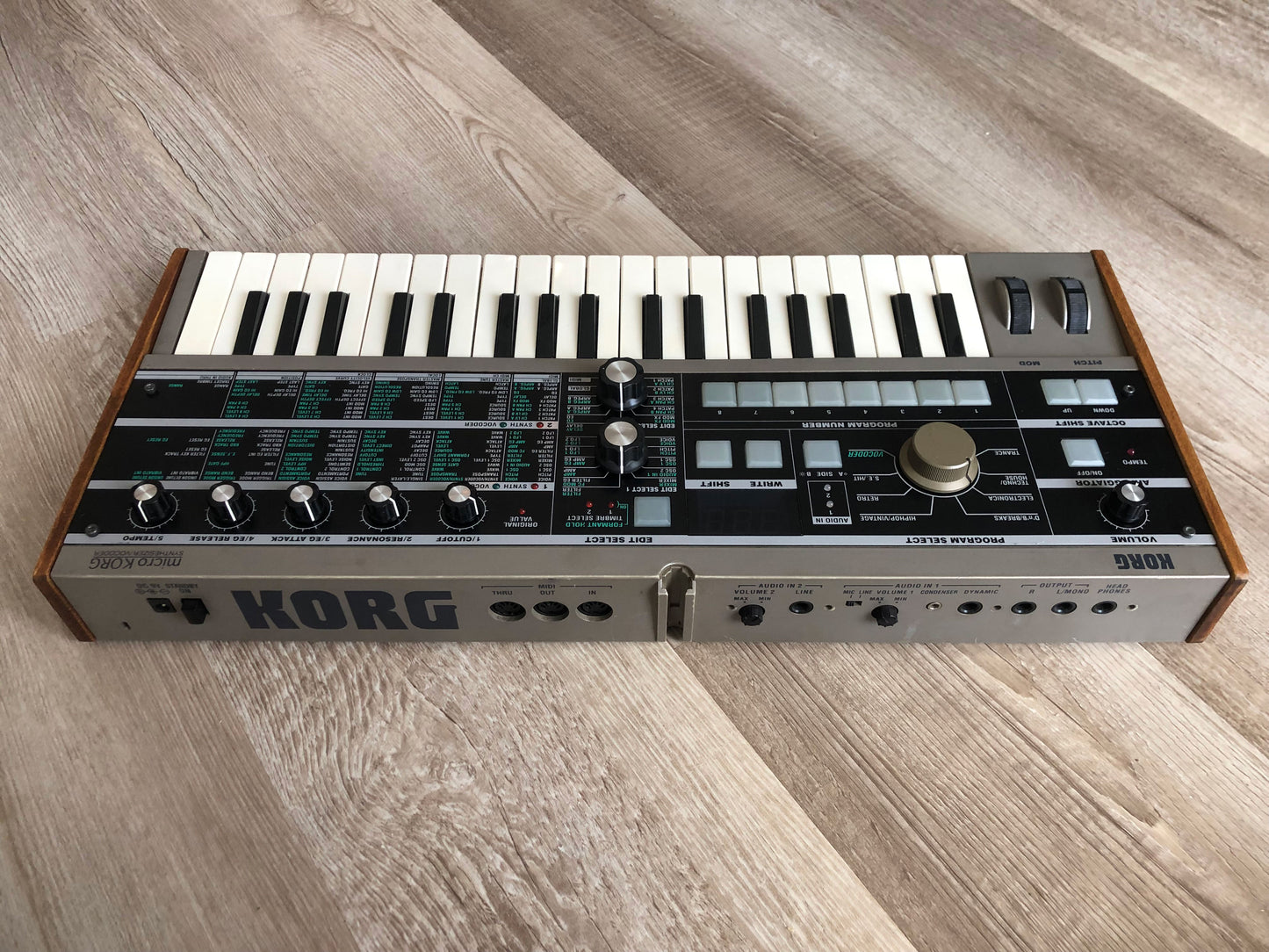 Budget MicroKorg with PSU (No Mic)