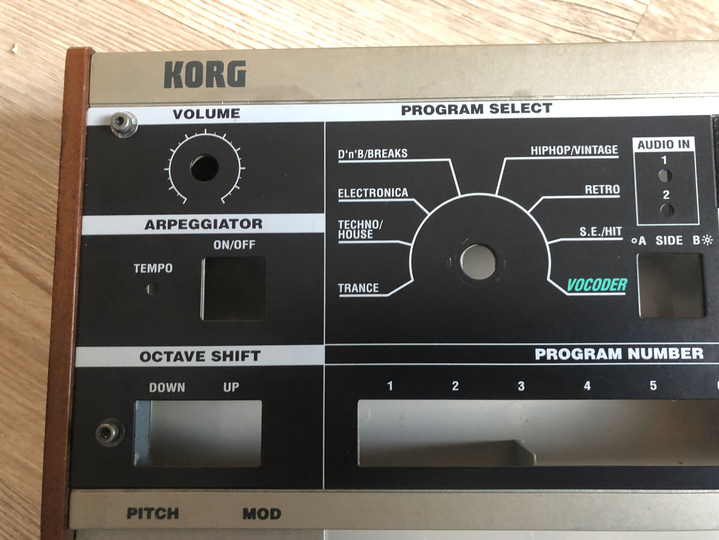 MicroKorg Chassis w/ Faceplate & Wood Sides in Good Condition