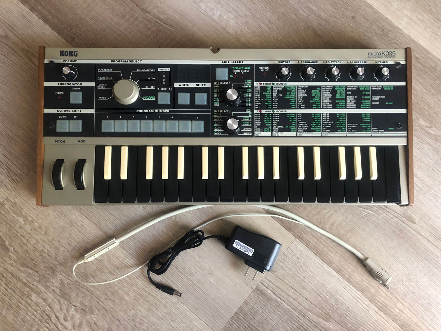 Limited Edition MicroKorg w/ OEM Mic, Aftermarket PSU, Excellent Condition