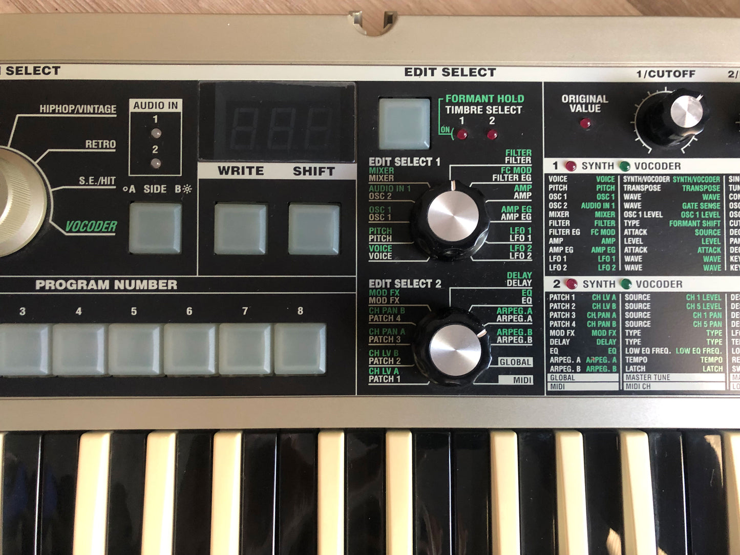 Limited Edition MicroKorg w/ OEM Mic, Aftermarket PSU, Excellent Condition