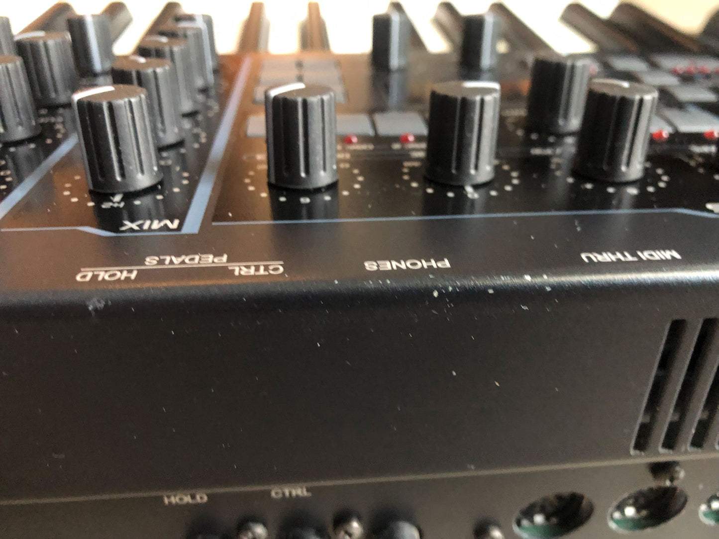 Access Virus KC 61-Key Flagship, All New Tacts, Power Filter Cap, Battery + PSU, OS 6.5