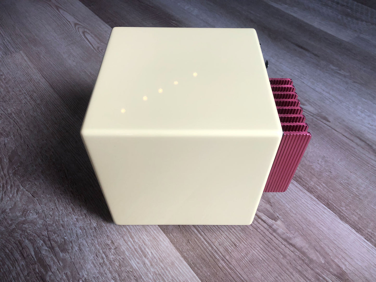 Avantone Pro Active Mixcube (Buttercream) w/ Original Power Supply