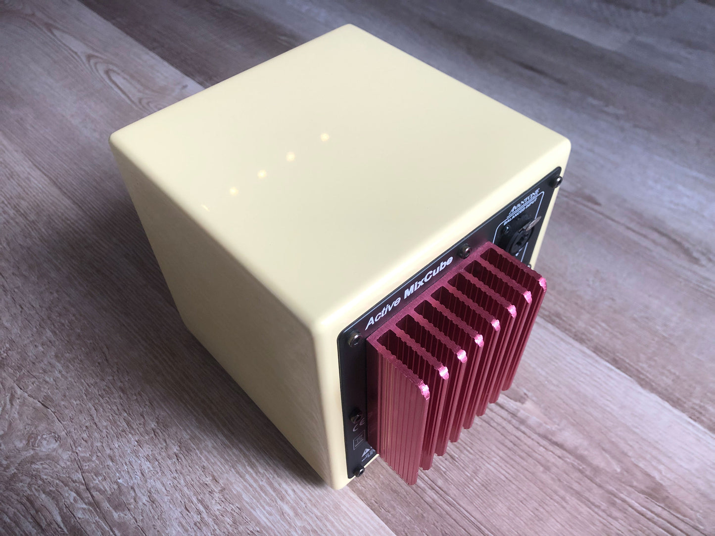 Avantone Pro Active Mixcube (Buttercream) w/ Original Power Supply