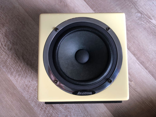 Avantone Pro Active Mixcube (Buttercream) w/ Original Power Supply