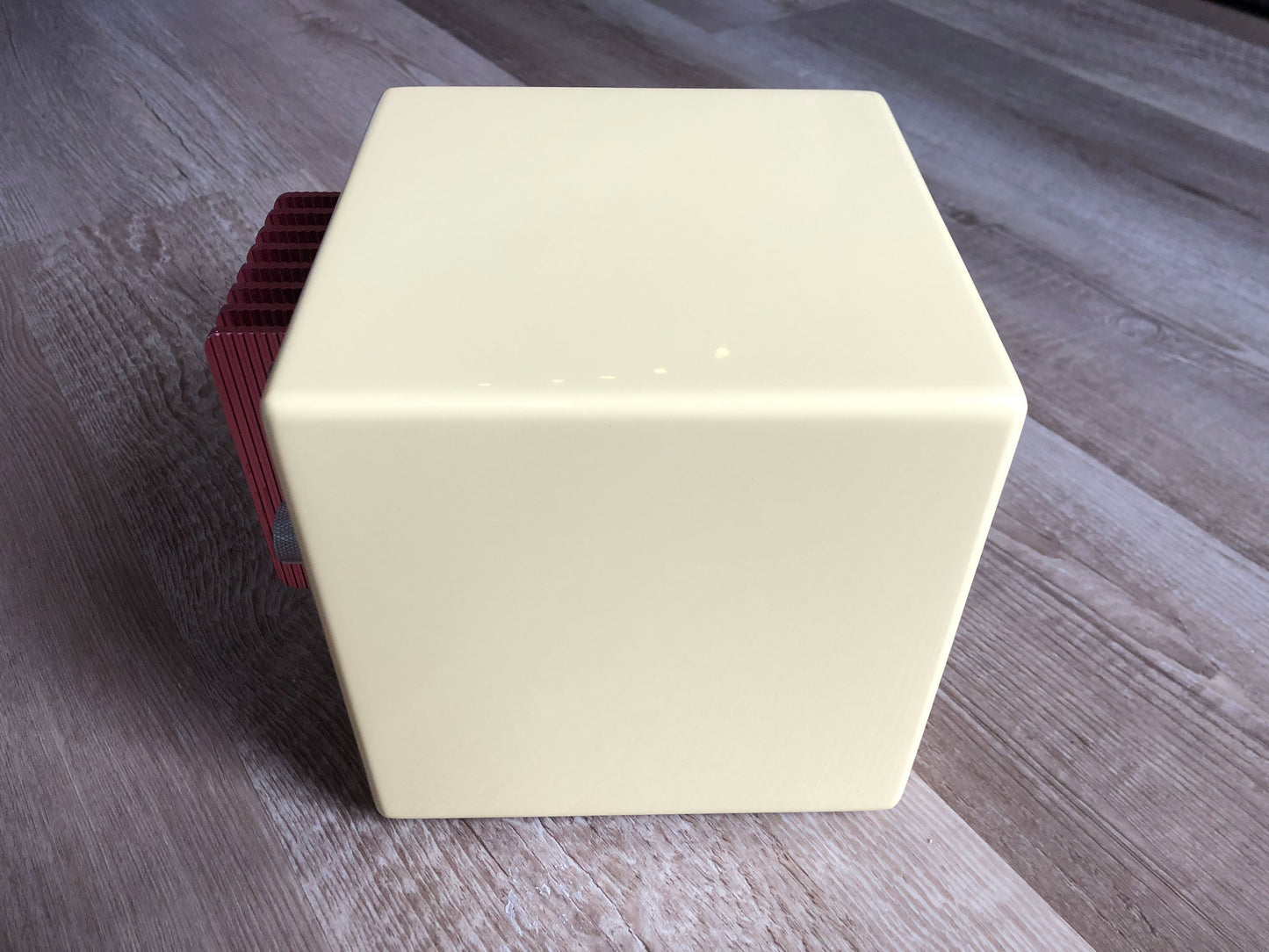 Avantone Pro Active Mixcube (Buttercream) w/ Original Power Supply