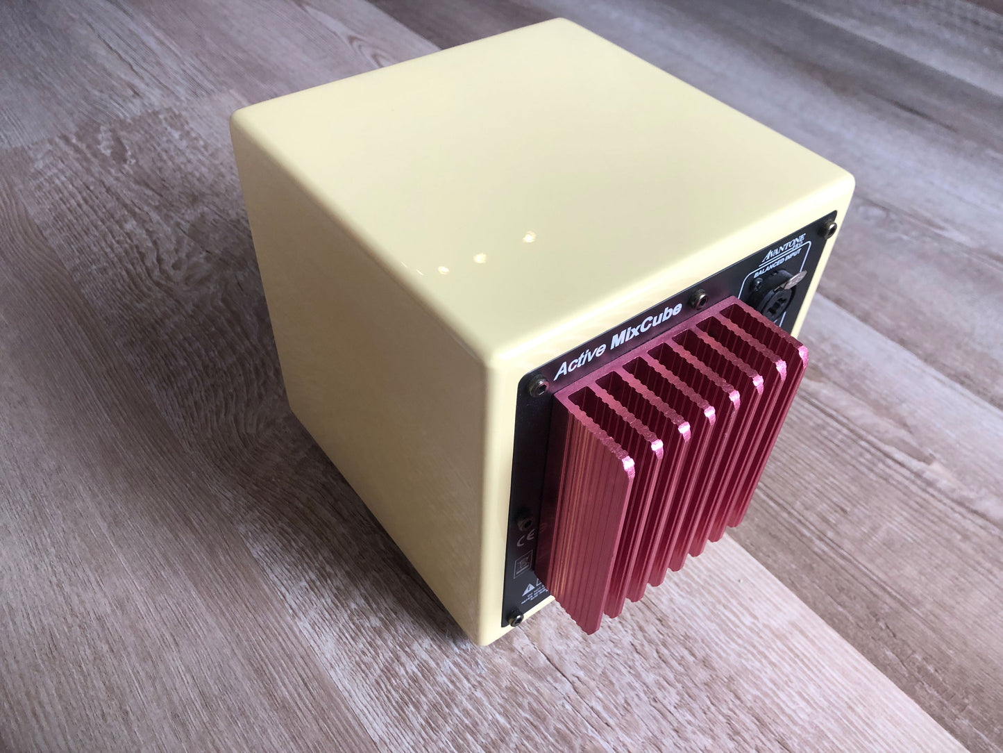 Avantone Pro Active Mixcube (Buttercream) w/ Original Power Supply