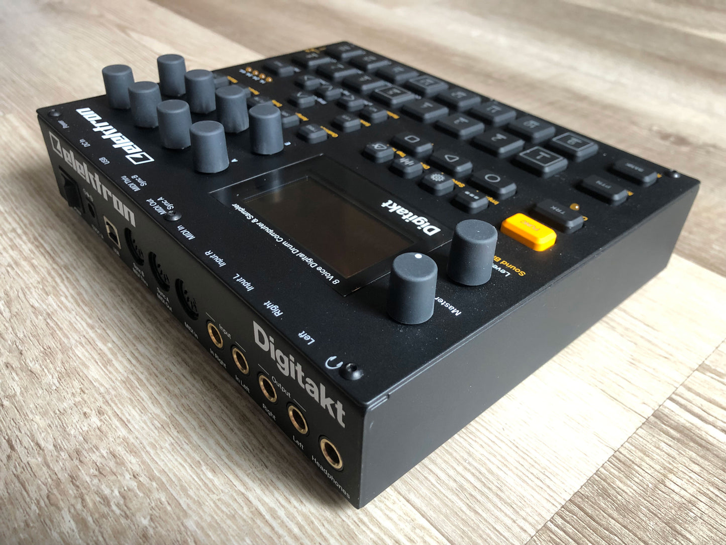 Elektron Digitakt in Excellent Condition w/ OG PSU, Box, Packing, Manual