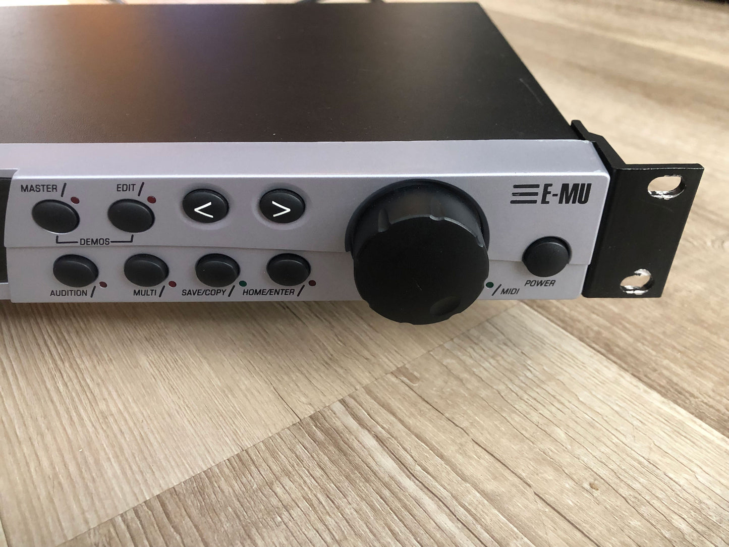 E-MU Virtuoso in Excellent Condition w/ Both Orchestral ROMS, Rack Ears, & New Encoder