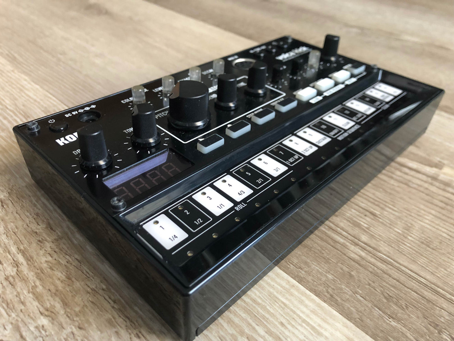 Korg Volca Kick Analog Kick / Bass Generator with Original Box