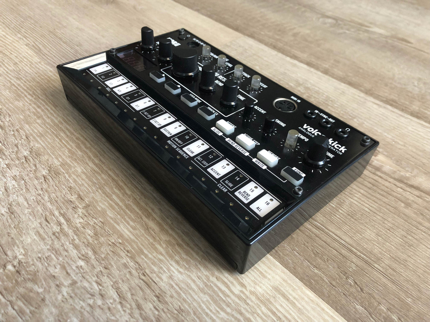 Korg Volca Kick Analog Kick / Bass Generator with Original Box