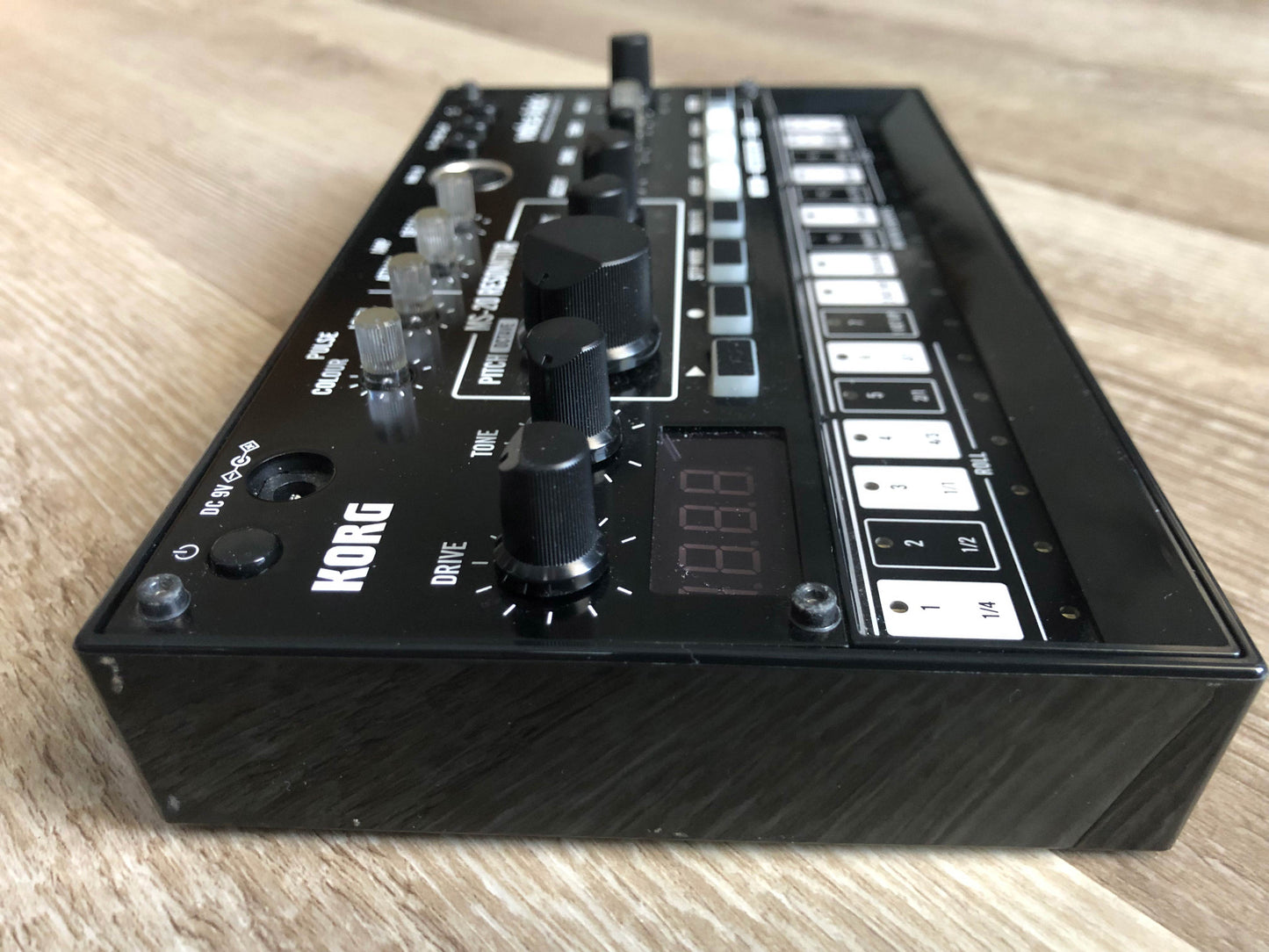 Korg Volca Kick Analog Kick / Bass Generator with Original Box