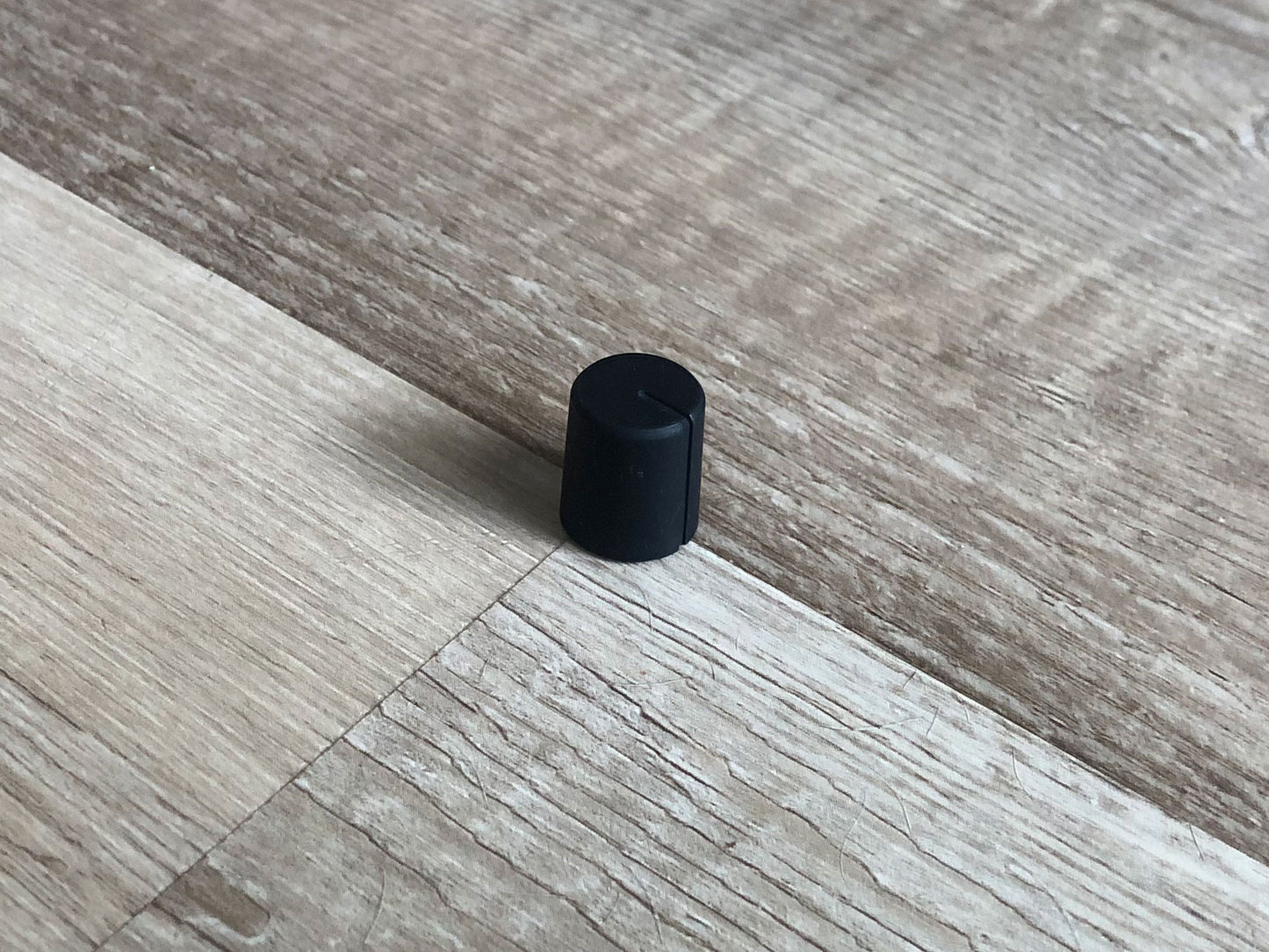Korg Minilogue OEM Knobs (Black / Black Stripe)