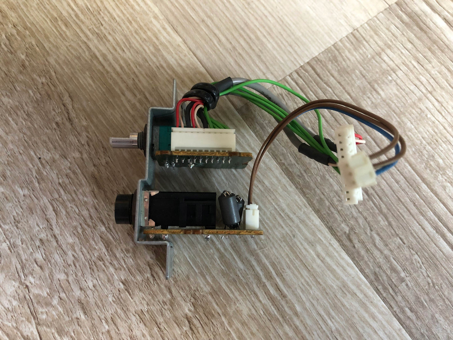 Korg MS2000R Power Switch / Volume Pot / Headphone Jack