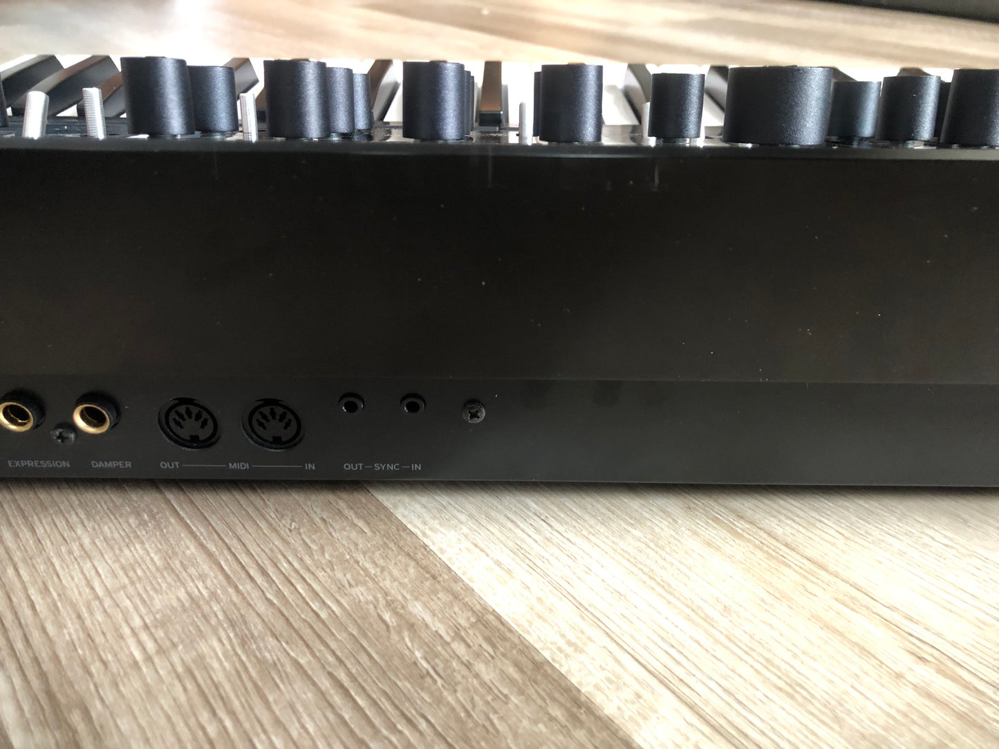 Korg Prologue 8 Voice 49-key Analog Synthesizer in Excellent Condition
