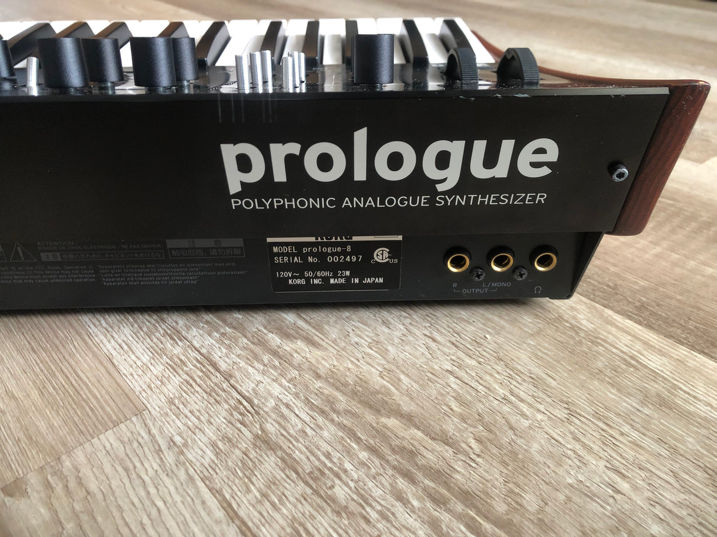 Korg Prologue 8 Voice 49-key Analog Synthesizer in Excellent Condition