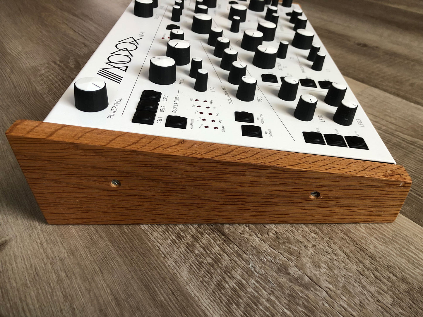 Modor NF-1 Polyphonic Analog Modeling Synthesizer
