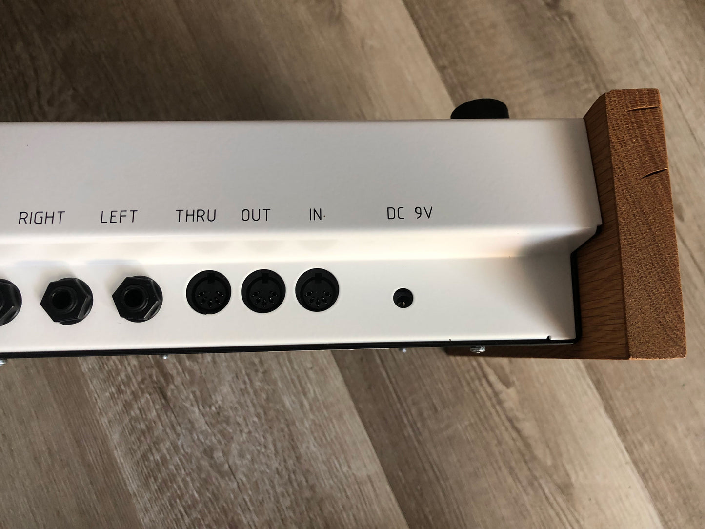 Modor NF-1 Polyphonic Analog Modeling Synthesizer