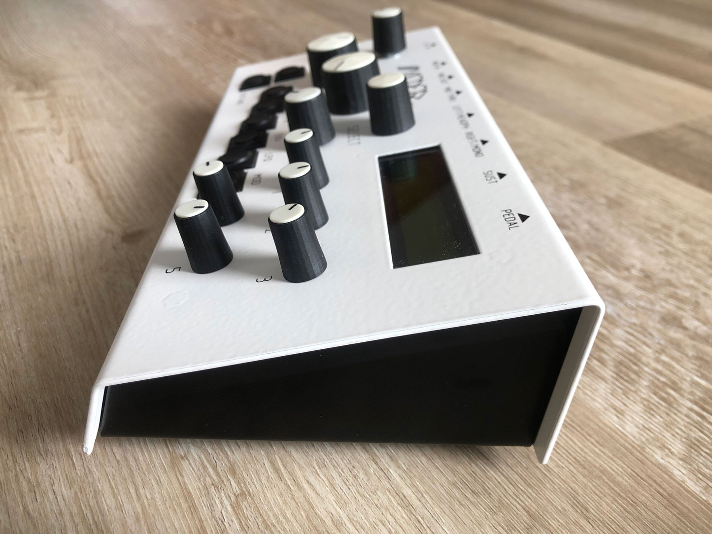 Modor NF-1M Polyphonic Compact Desktop Synth