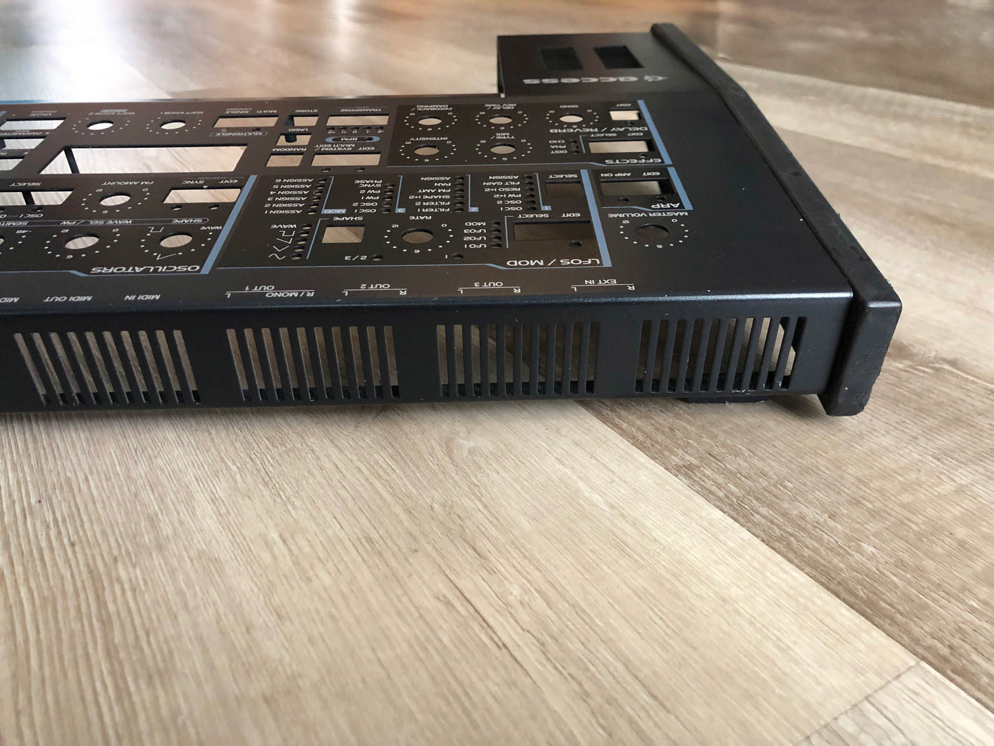 OEM Access Virus KC Faceplate w/ Side Panels