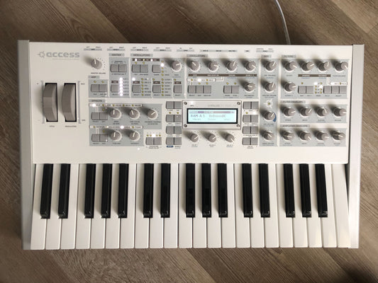 Access Virus TI Polar with New Battery, OG Power Cable, New USB Cable