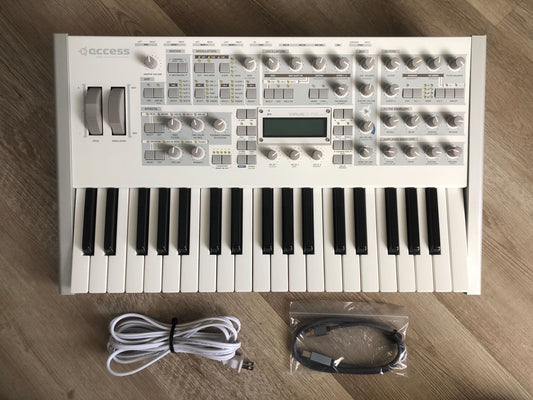 Access Virus TI Polar with New Battery, OG Power Cable, New USB Cable